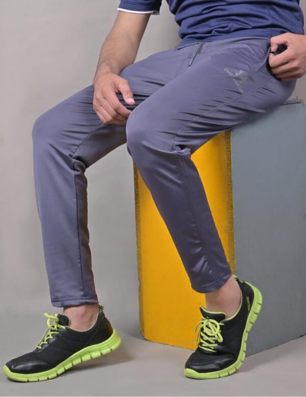 Under Armour-Elastic Dry-Fit – Sportswear-Trouser- Light GREY - Image 2