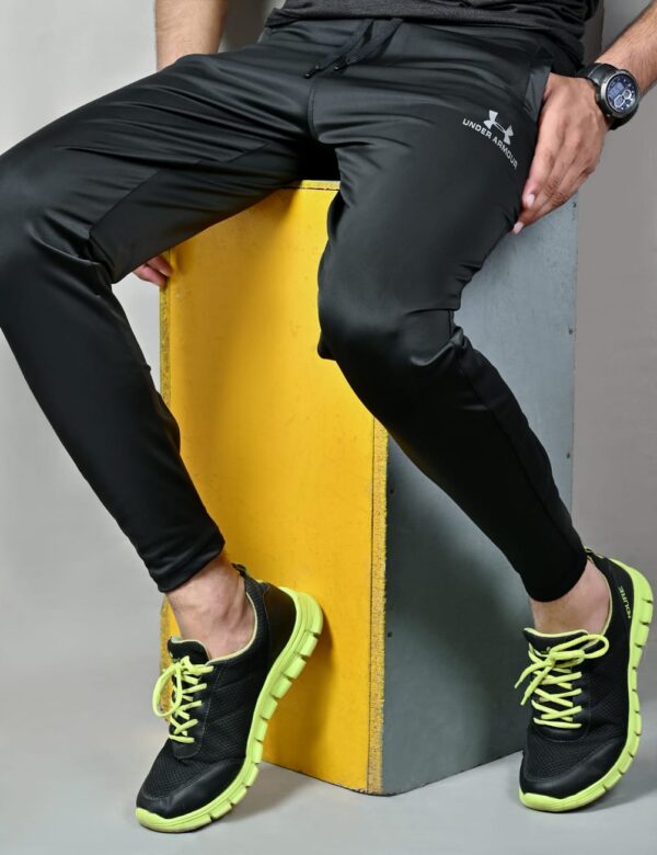 Under Armour-Elastic Dry-Fit – Sportswear-Trouser - Image 3